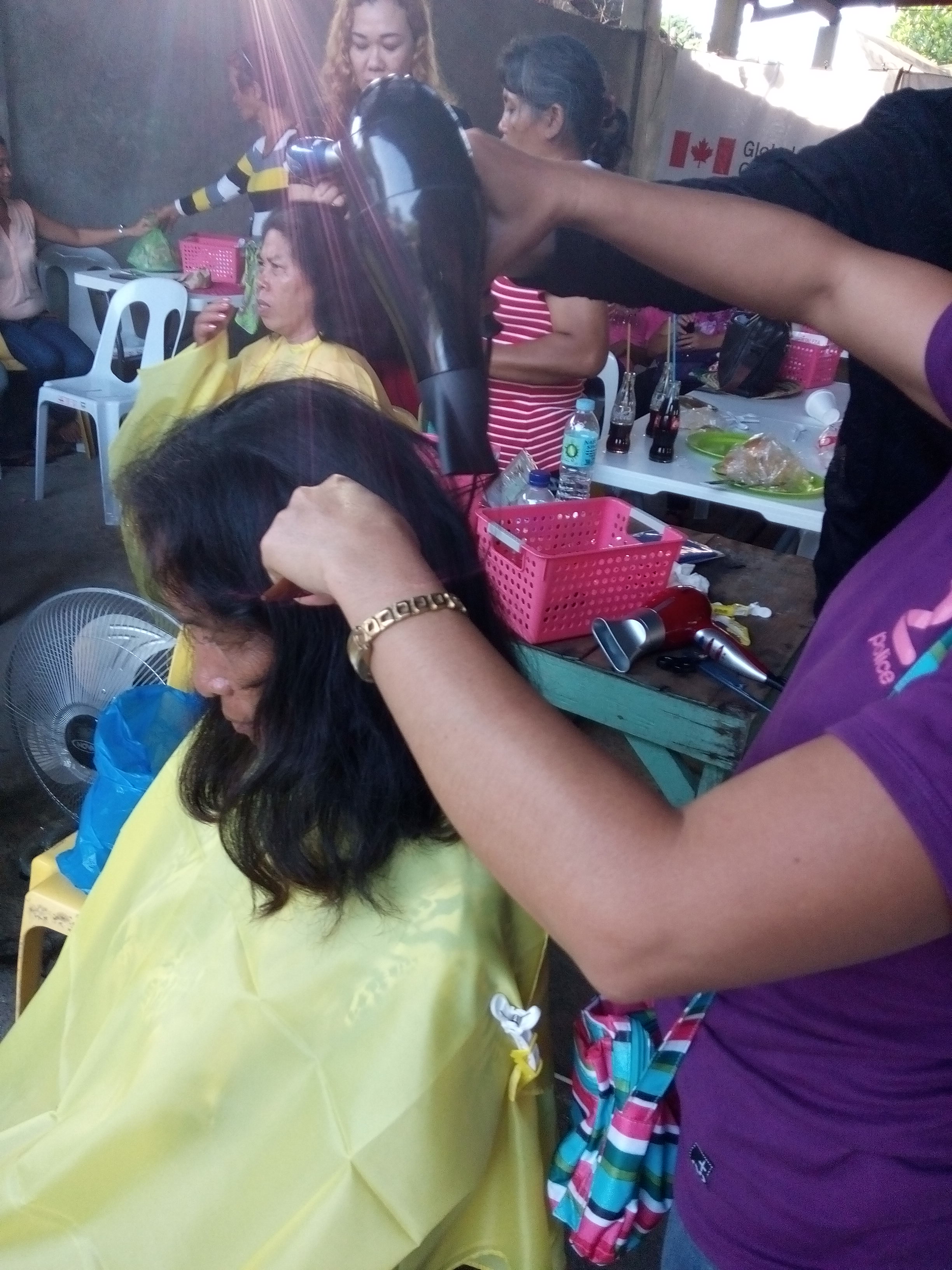 The actual demonstration on hair styling on "The Kaganahan Mo, Kabuhayan Ko" training.