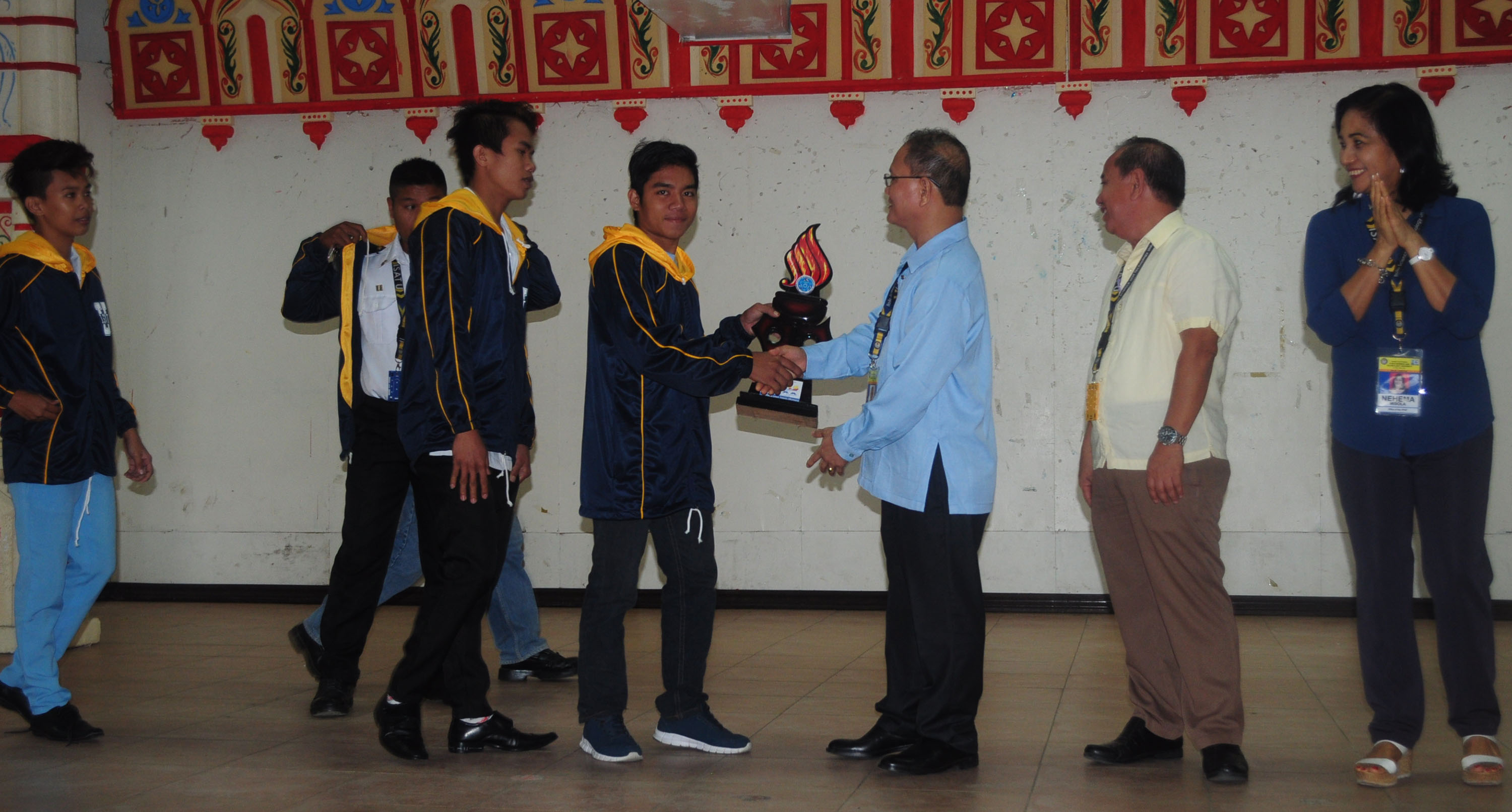 The ceremonial awarding of trophies for the winning athletes on January 9, 2017 at the Multi-purpose Educational Center.